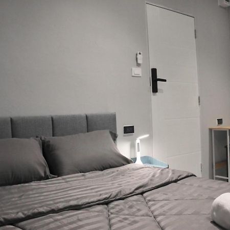 Aparthotel Nato House Ekkamai à Bangkok Extérieur photo