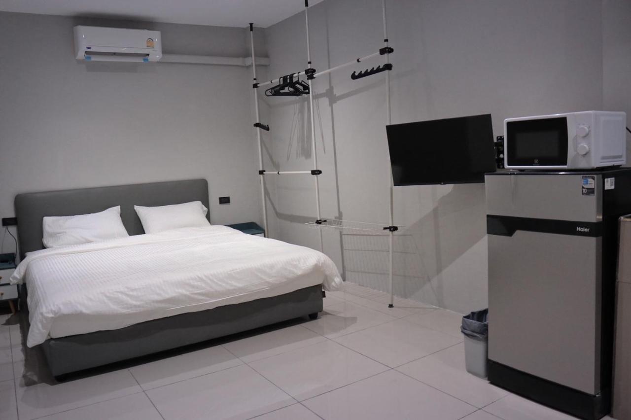 Aparthotel Nato House Ekkamai à Bangkok Extérieur photo